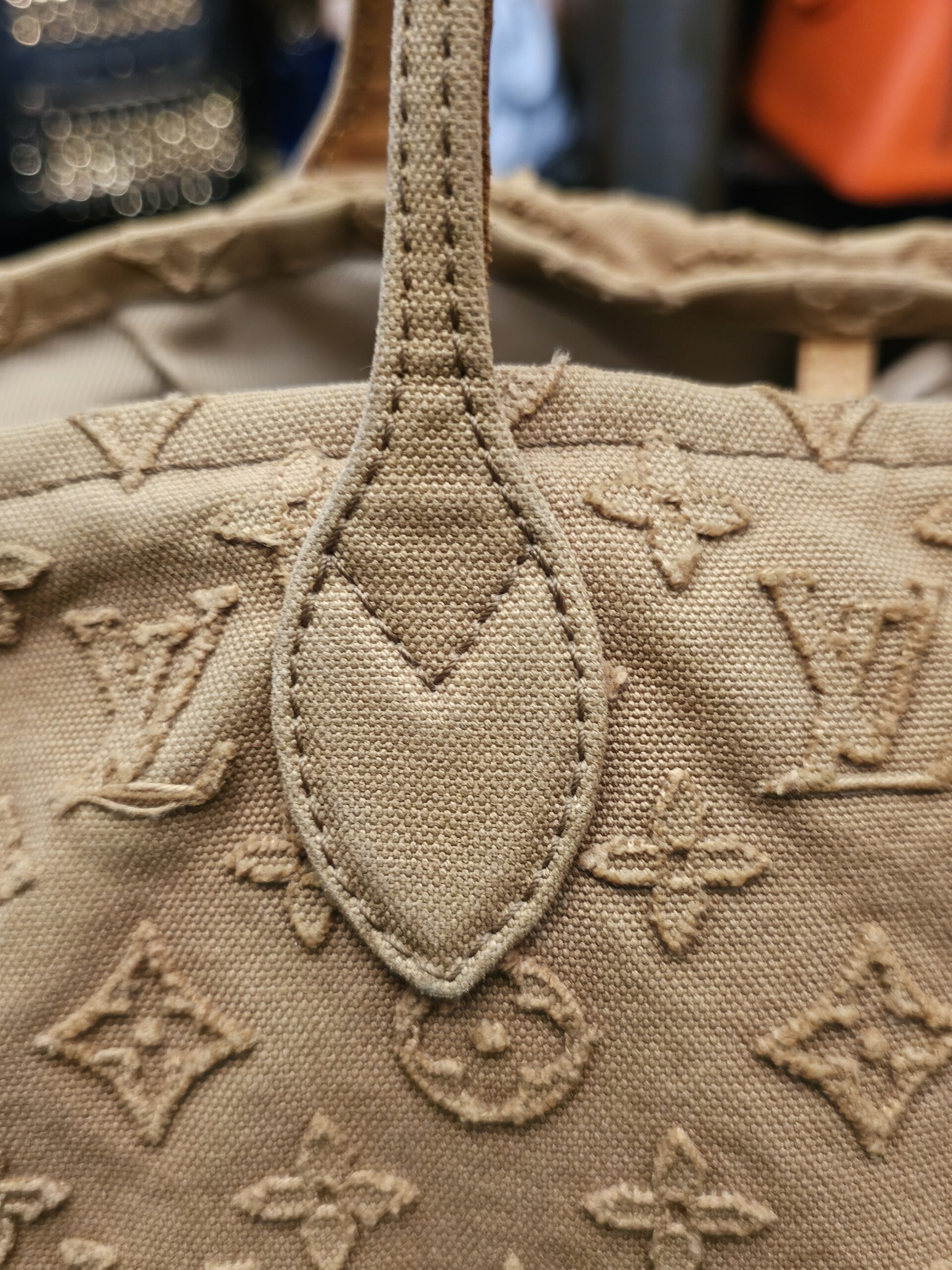 Louis Vuitton Denim Neverfull MM Beige - Image 8