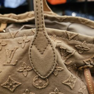 Louis Vuitton Denim Neverfull MM Beige - Image 9