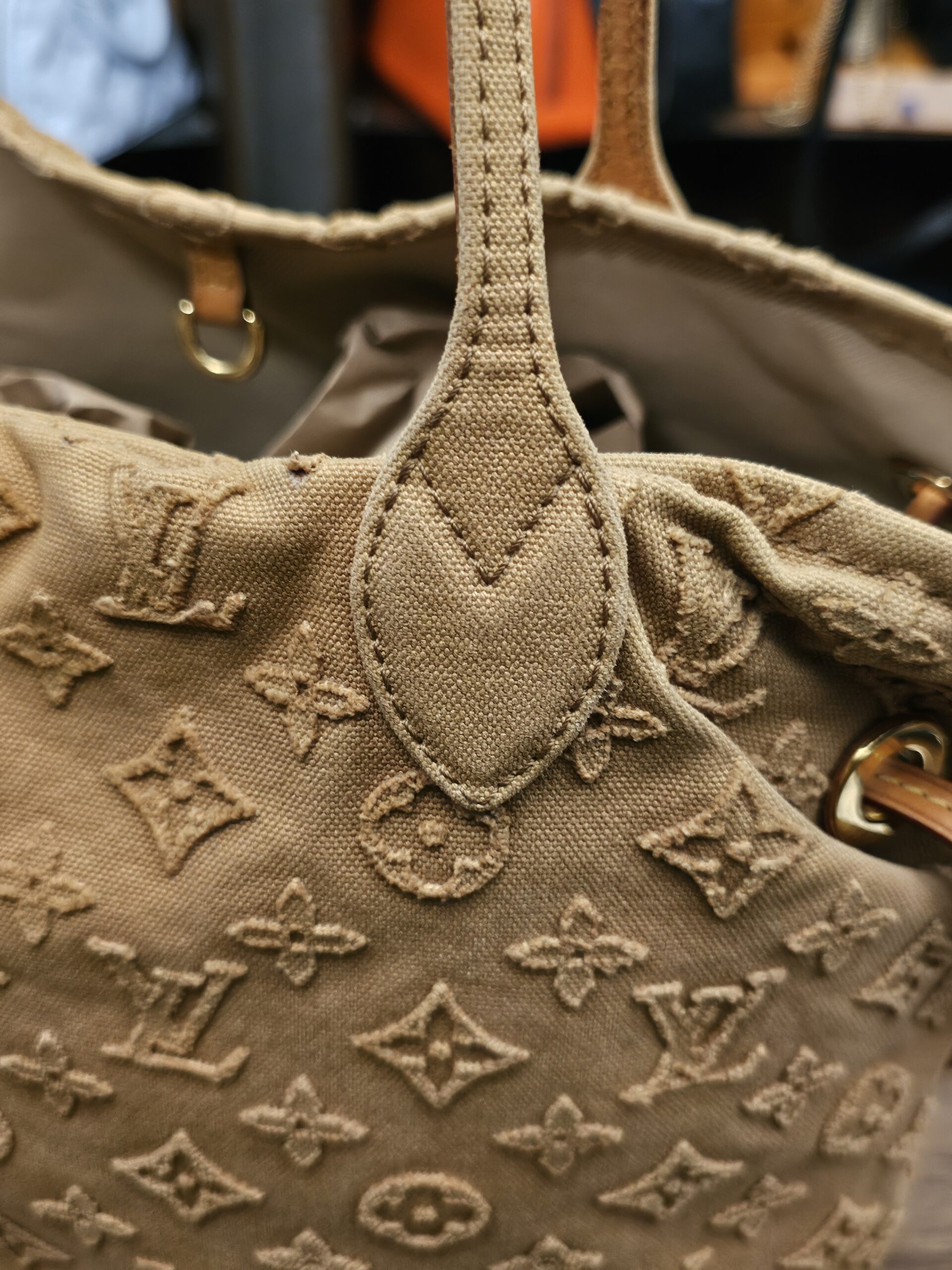 Louis Vuitton Denim Neverfull MM Beige - Image 10