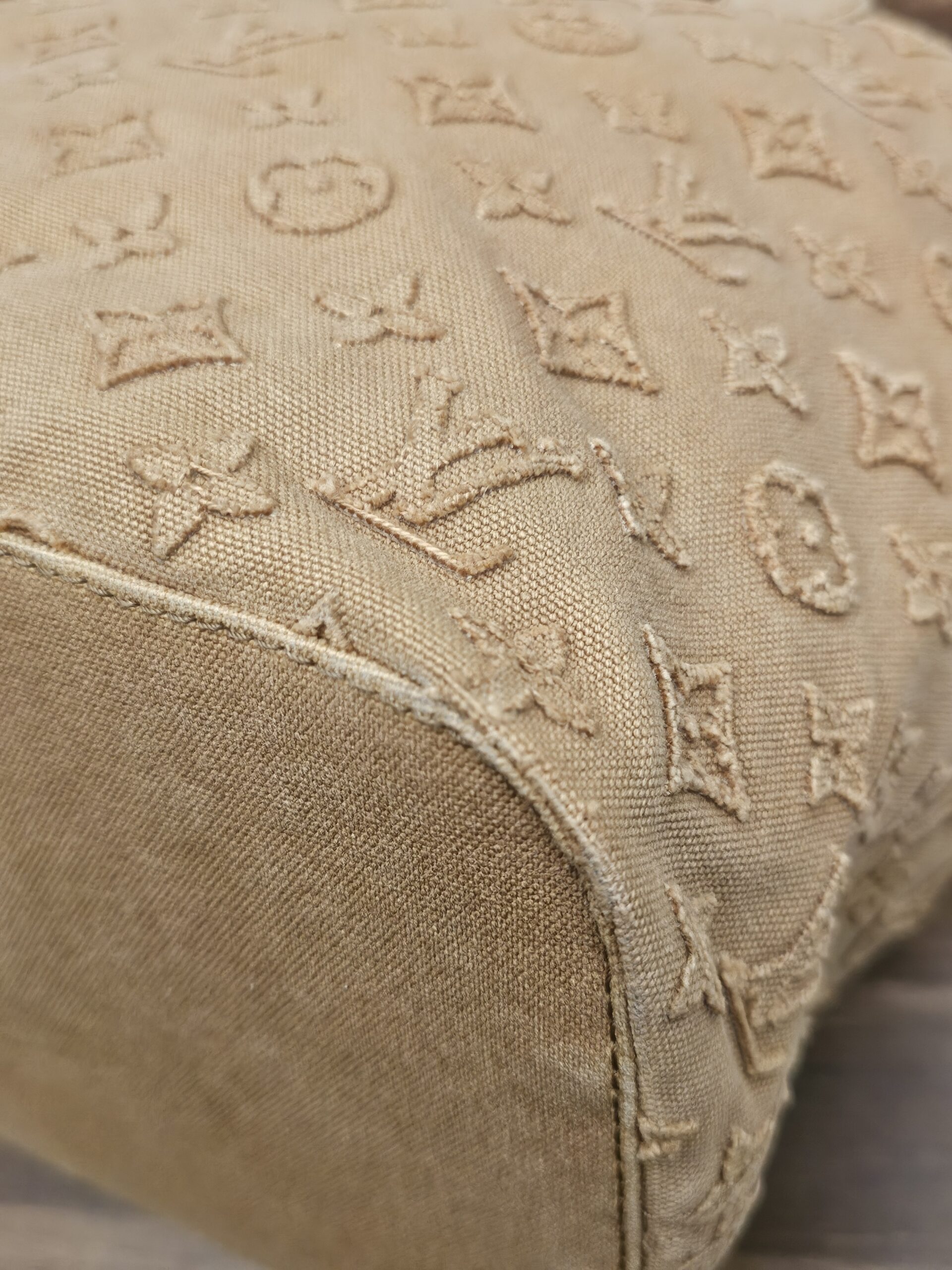 Louis Vuitton Denim Neverfull MM Beige - Image 13