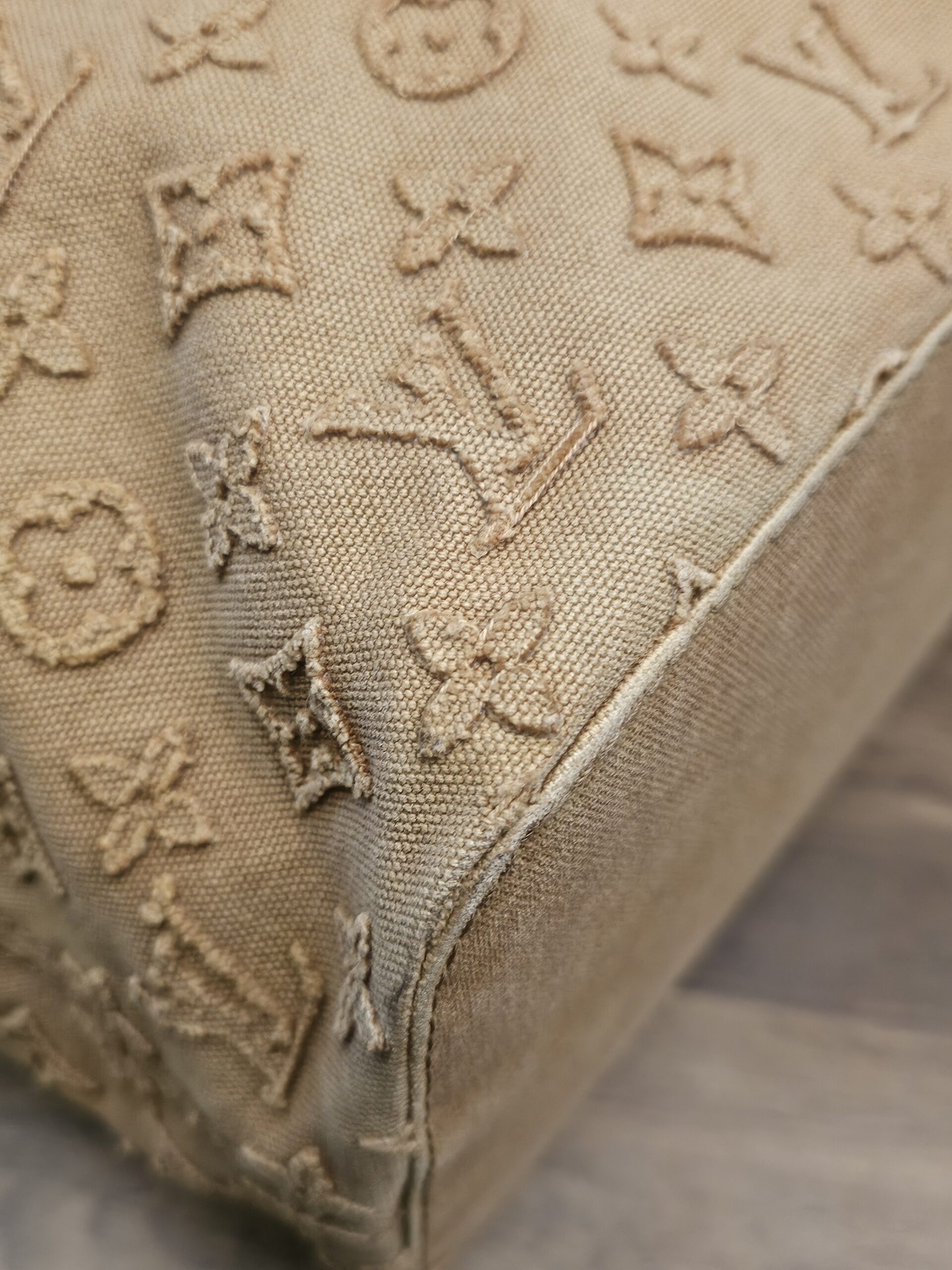 Louis Vuitton Denim Neverfull MM Beige - Image 16