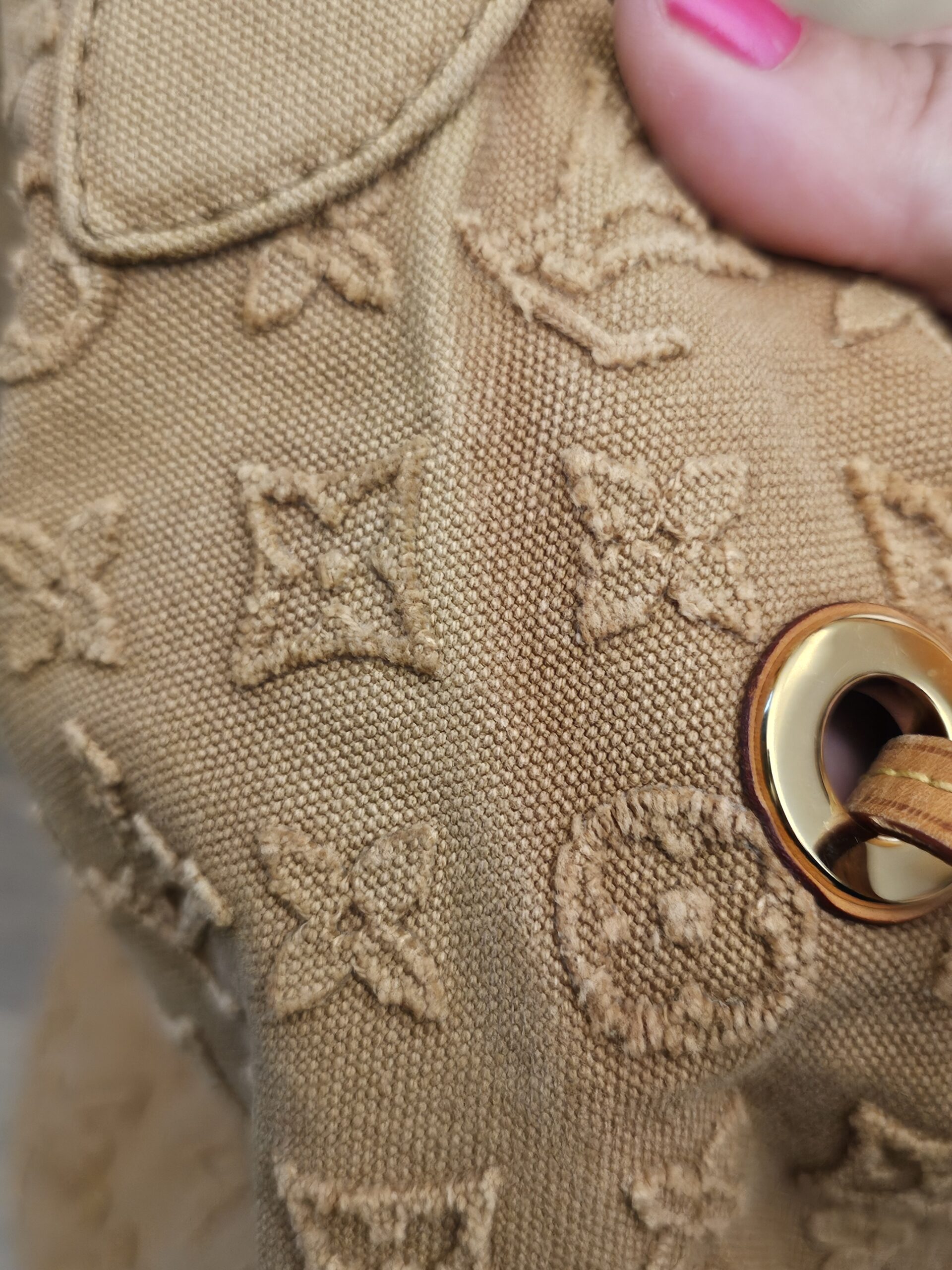 Louis Vuitton Denim Neverfull MM Beige - Image 26