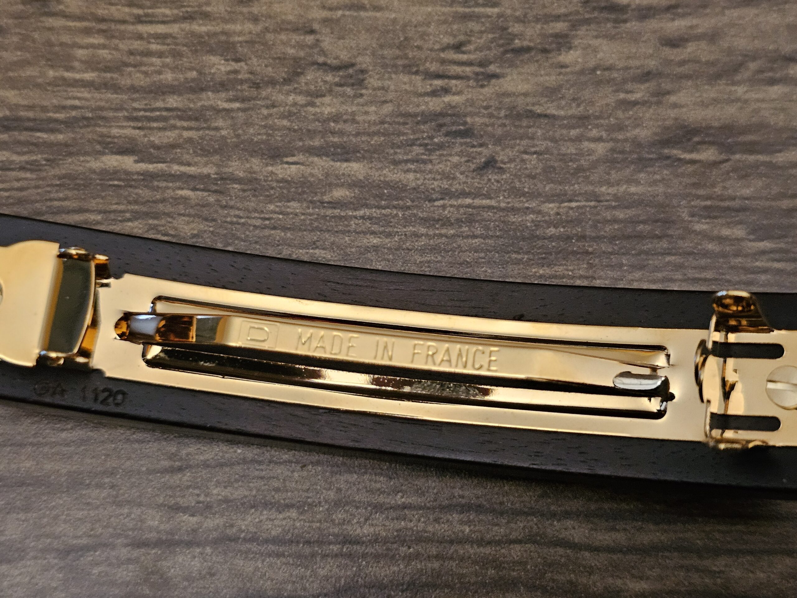 Louis Vuitton Monogram Wood Barrette - Image 4
