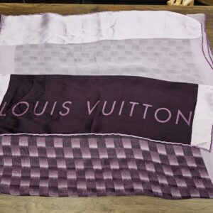 Louis Vuitton Étole Échiquier Silk Stole purple - Image 3