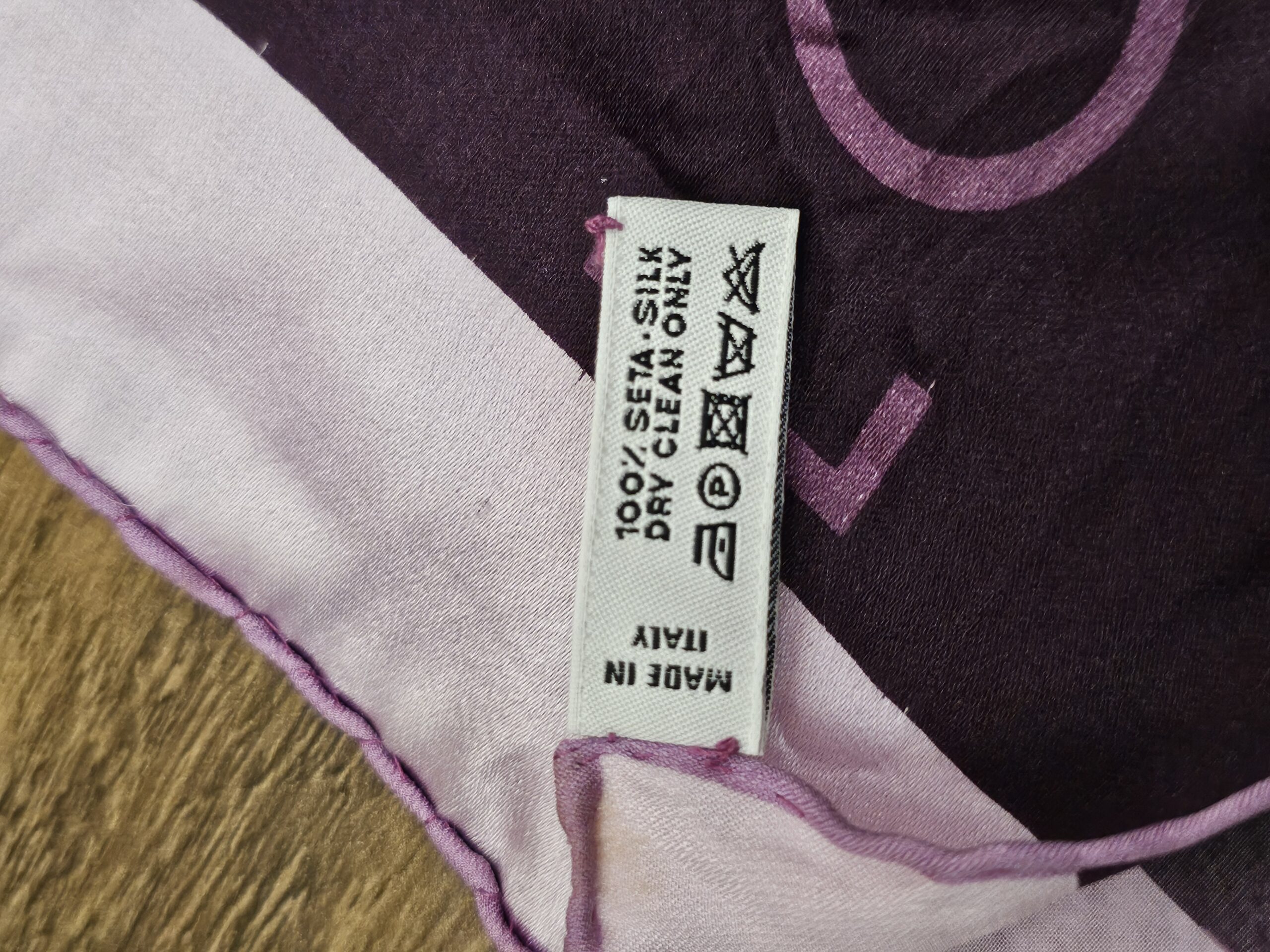 Louis Vuitton Étole Échiquier Silk Stole purple - Image 7