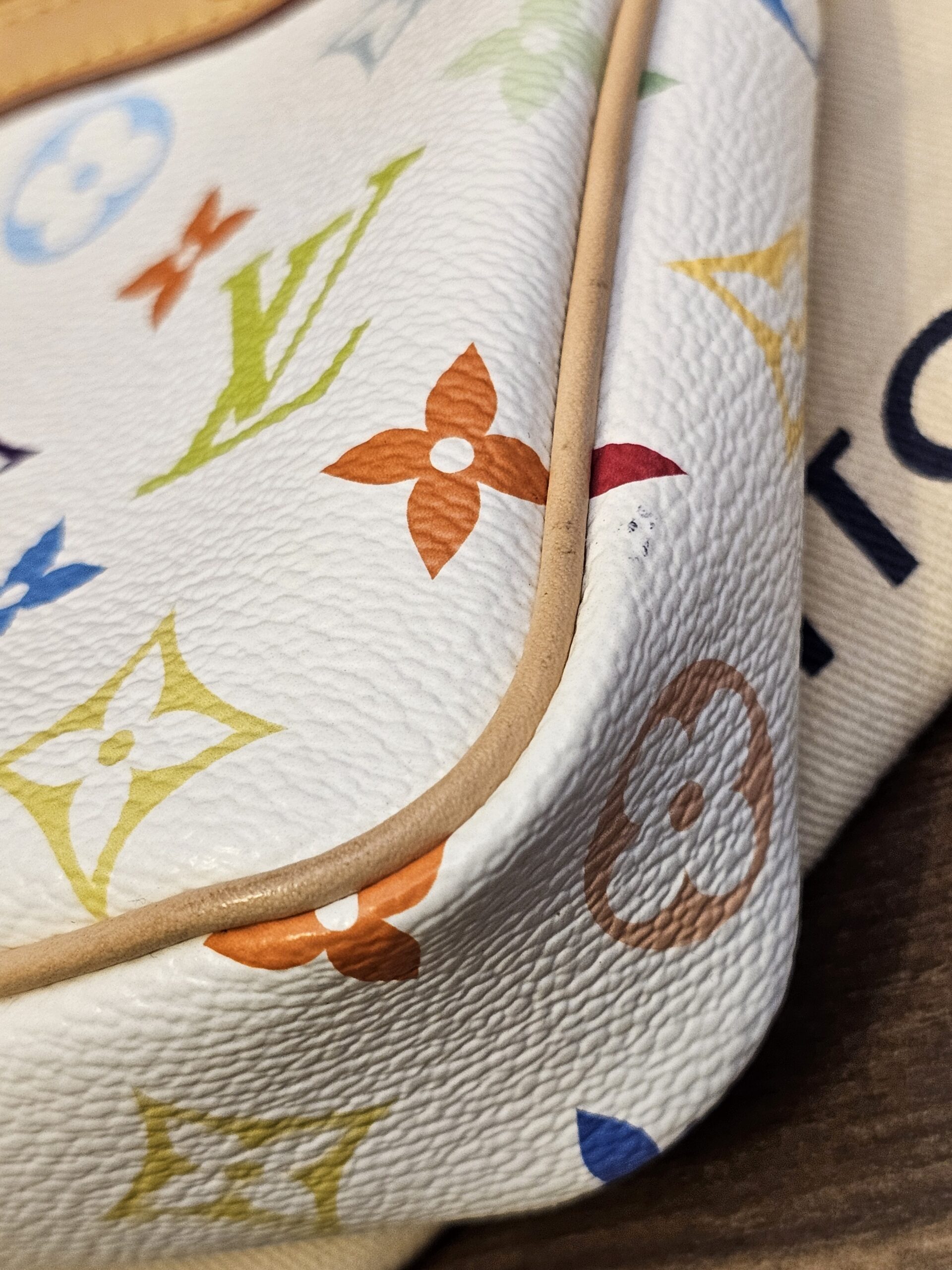 Close up of a corner showing the vivid Multicolor print