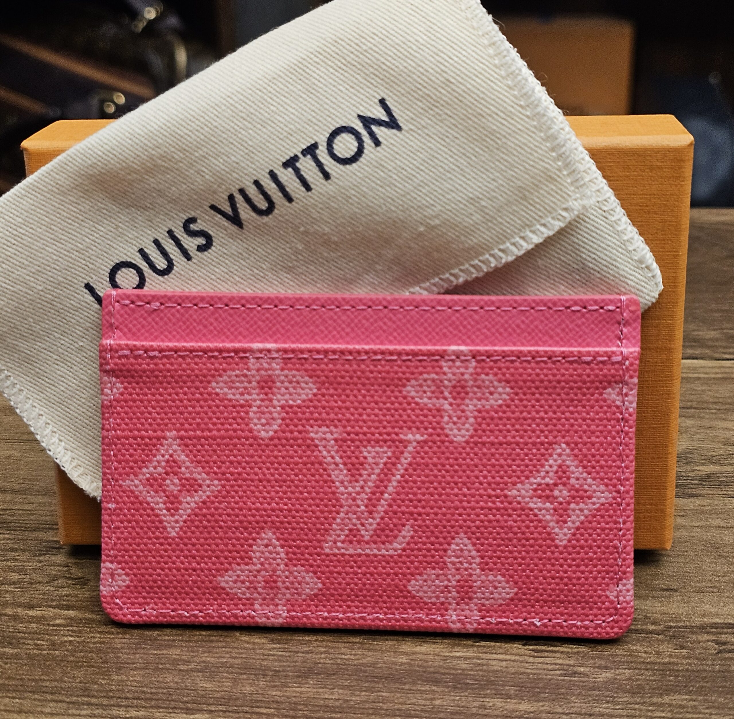 Louis Vuitton Monogram Origine Card Holder Rose Ruban Pink - front view with its box and dust bag