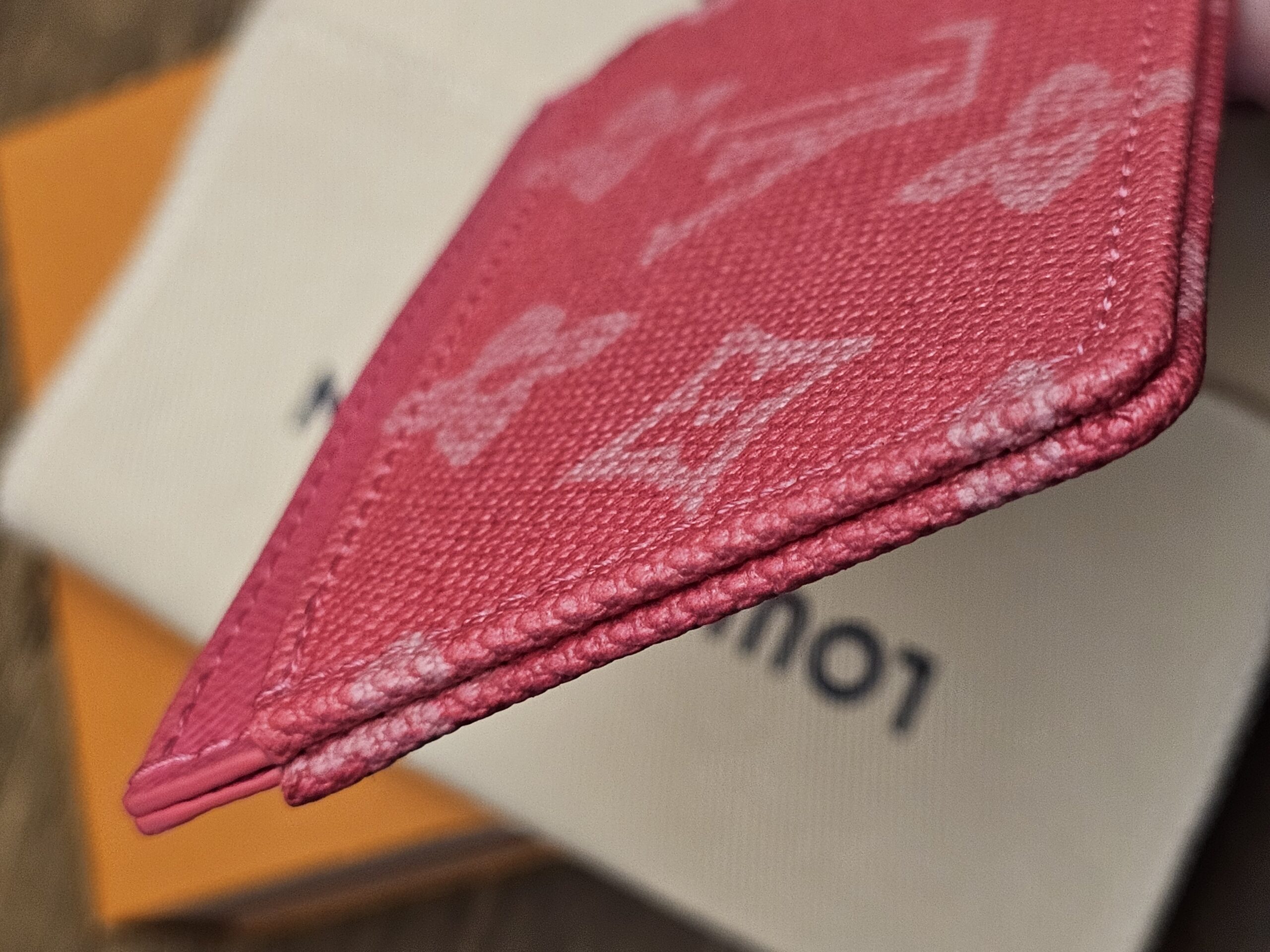 Close up of the corner and edge stitching