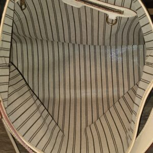 Interior view of the striped textile lining