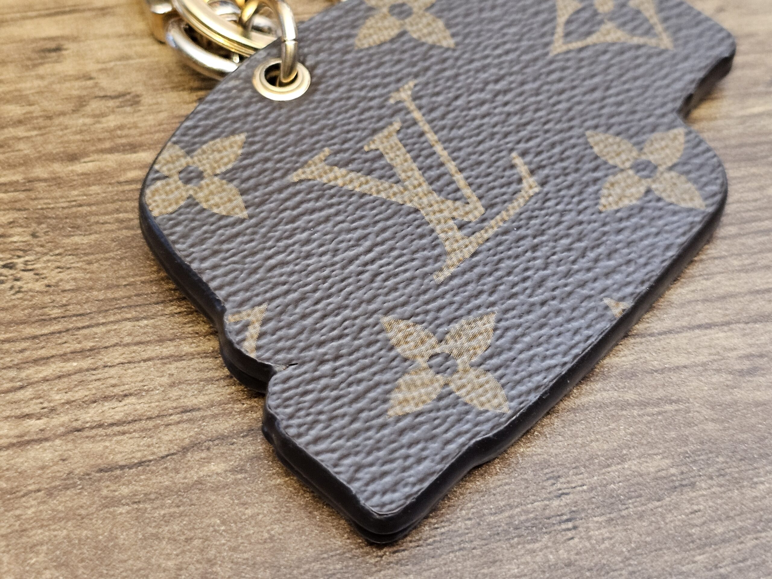 Monogram canvas reverse close up