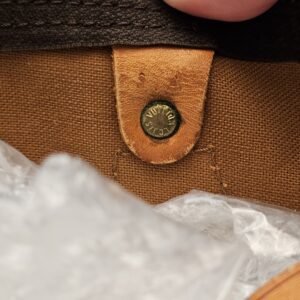 Interior snap tab in honey vachetta