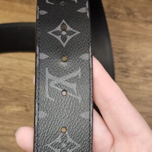Canvas side with the adjustment holes