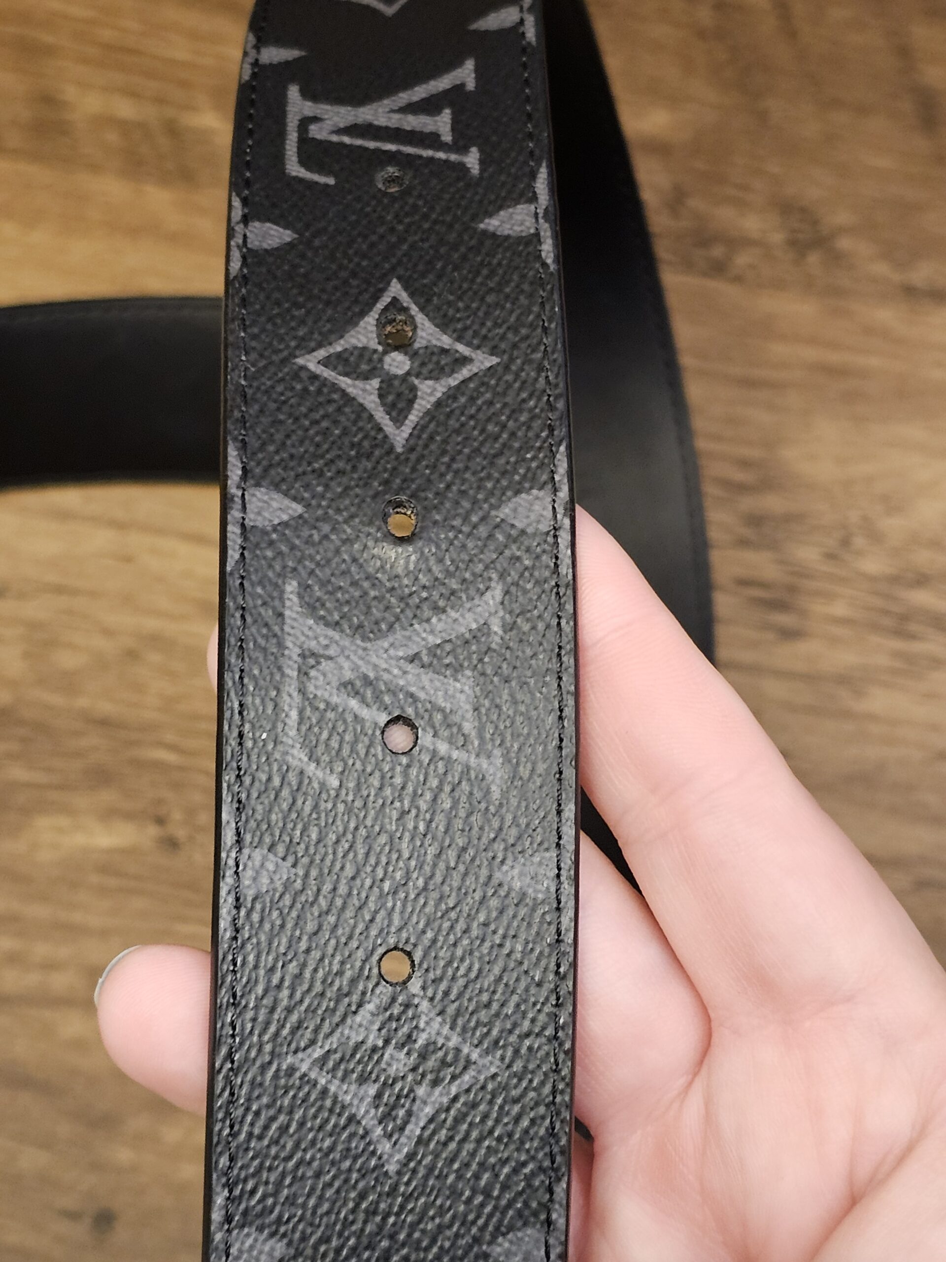 Canvas side with the adjustment holes