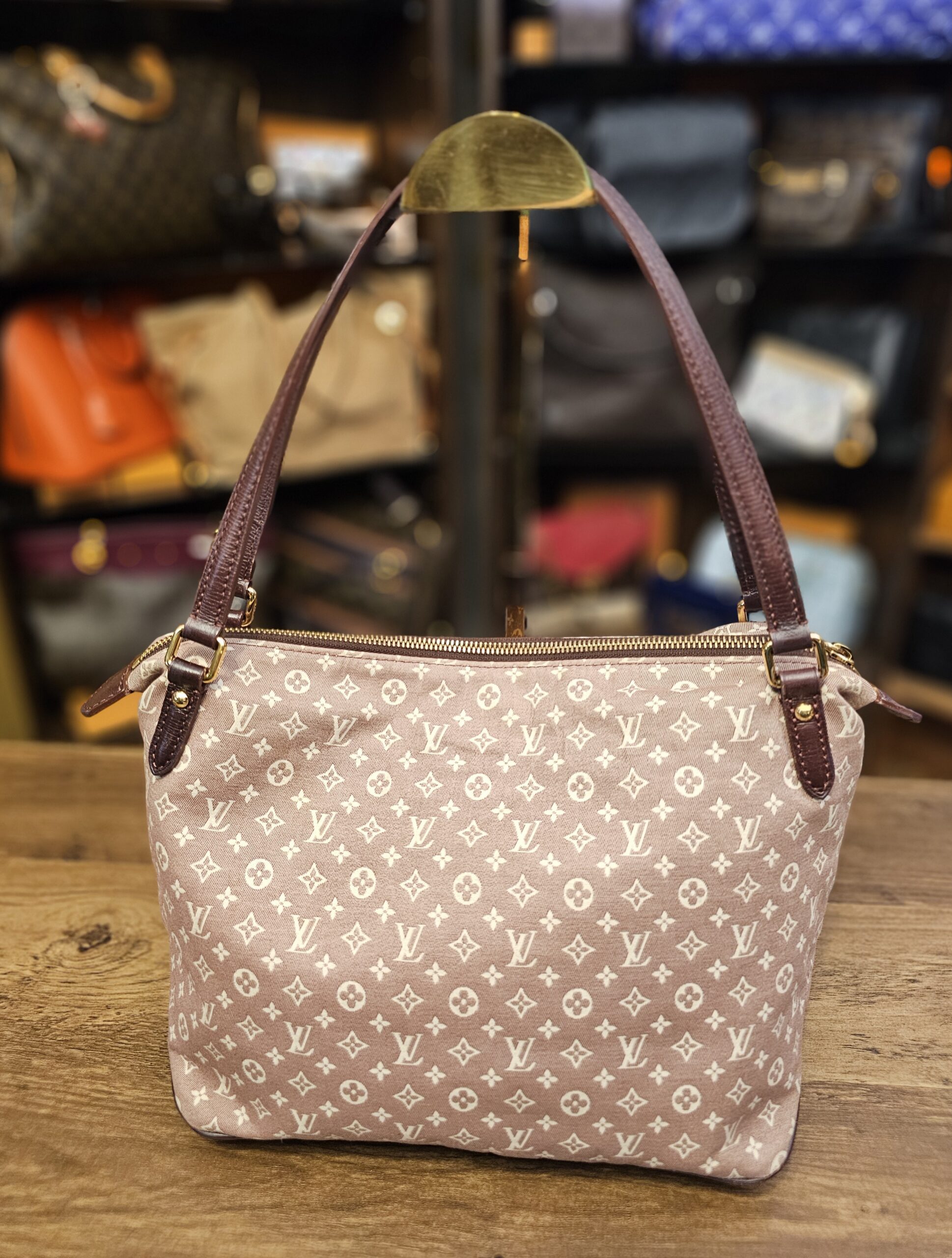 Back view of the bag