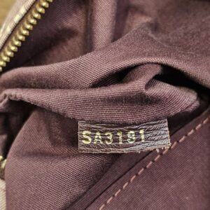 Date code SA3181 stamped inside
