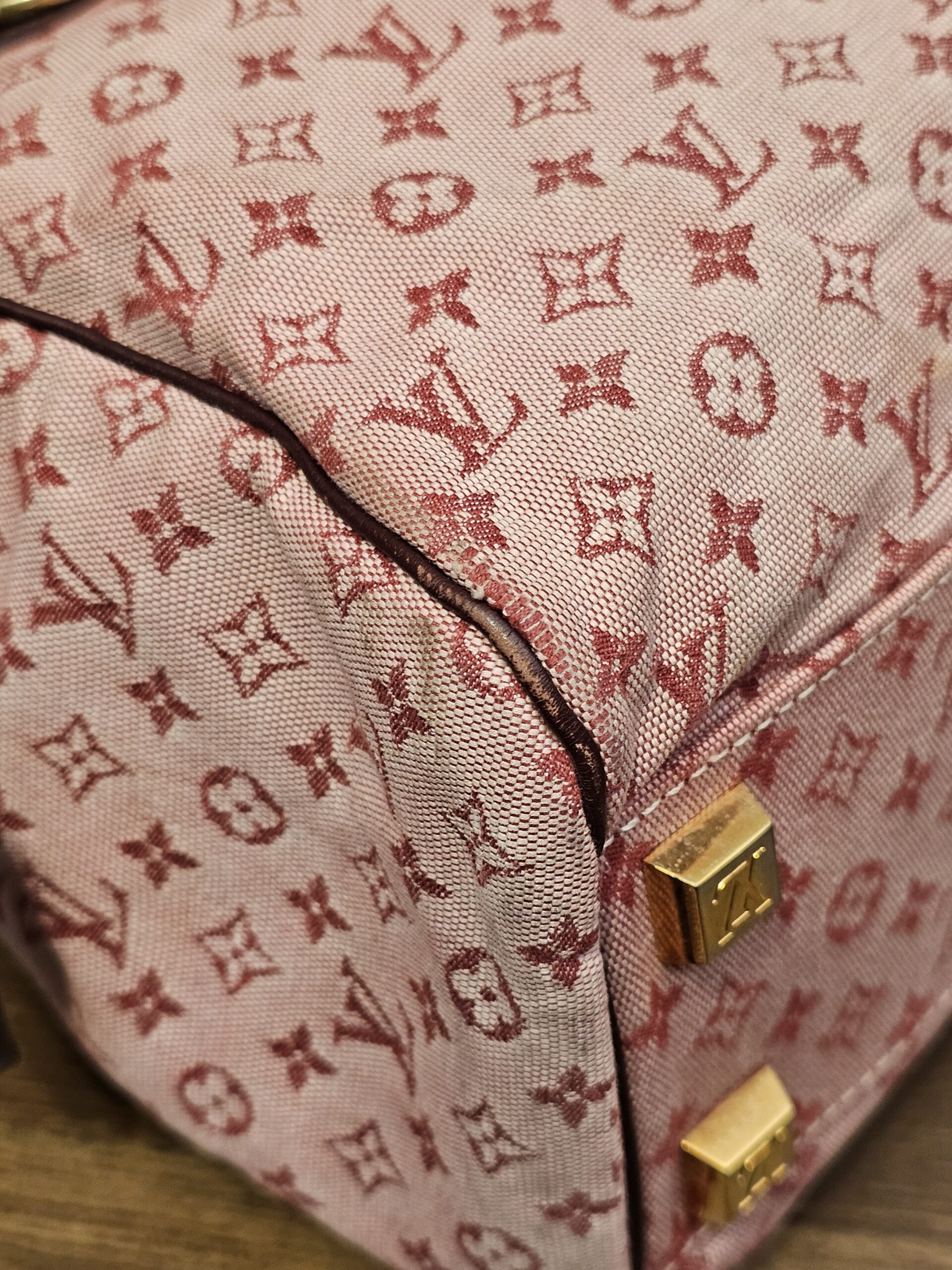 Base corner showing light wear