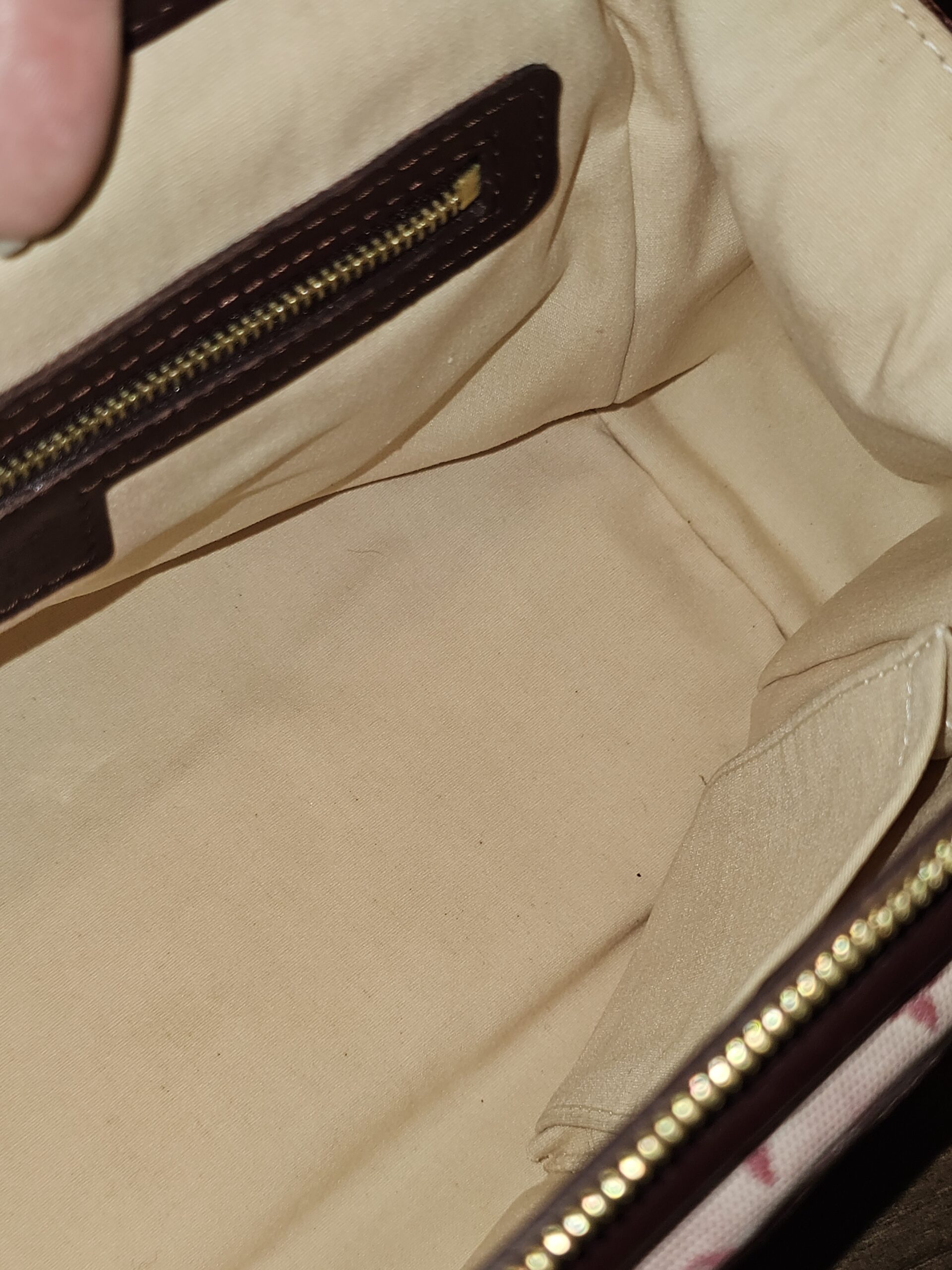 Interior zip pocket