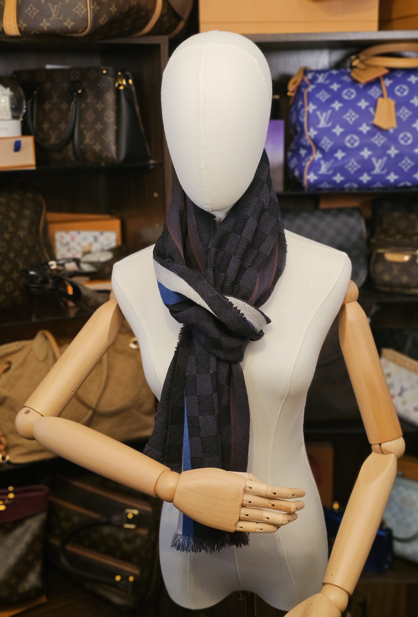 Knotted around the neck on a mannequin