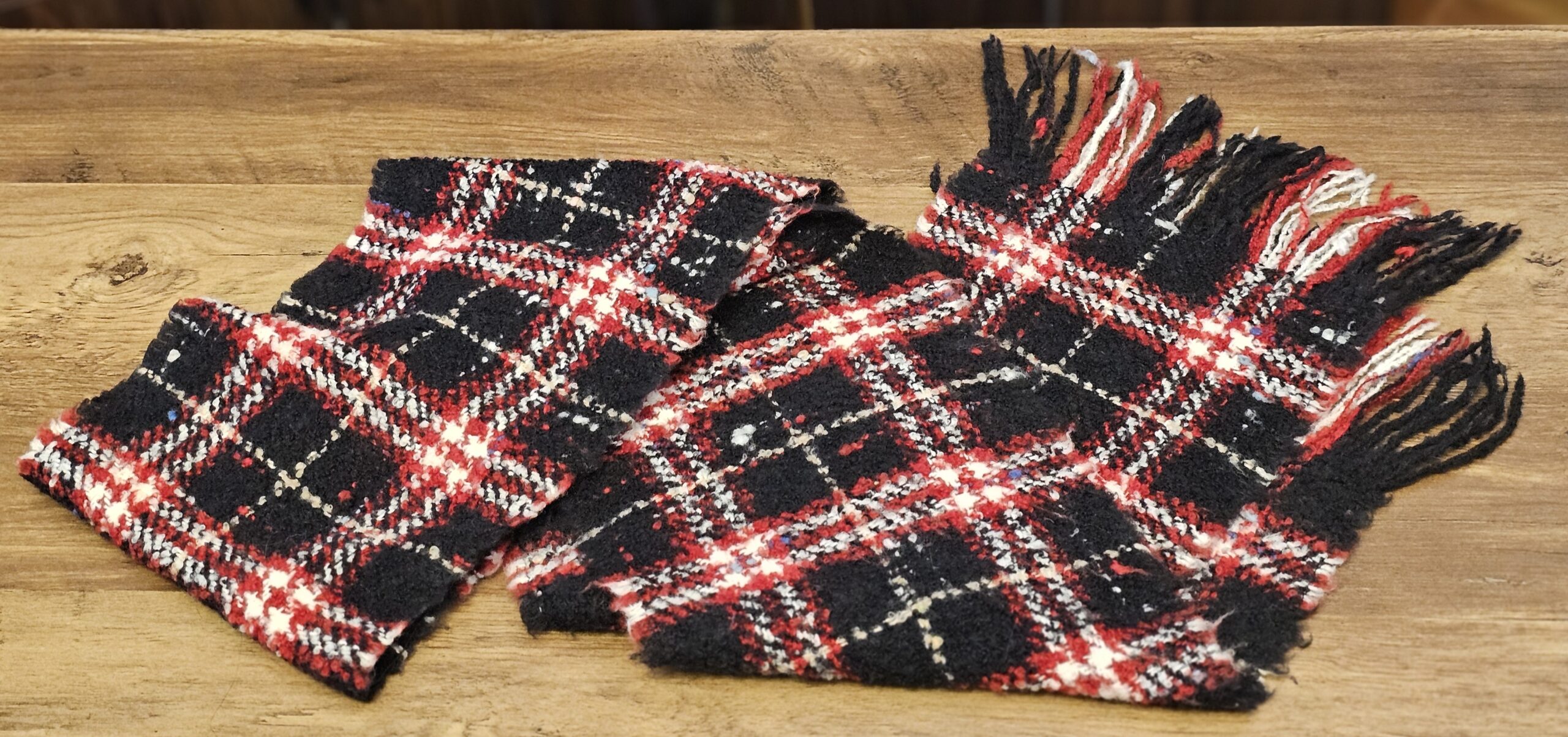 Burberry London Merino Wool Plaid Scarf Black Red - laid flat with fringed ends