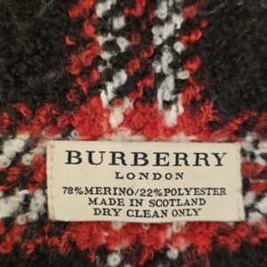 Label reading 78% merino, 22% polyester, made in Scotland