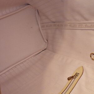 Interior zip pocket