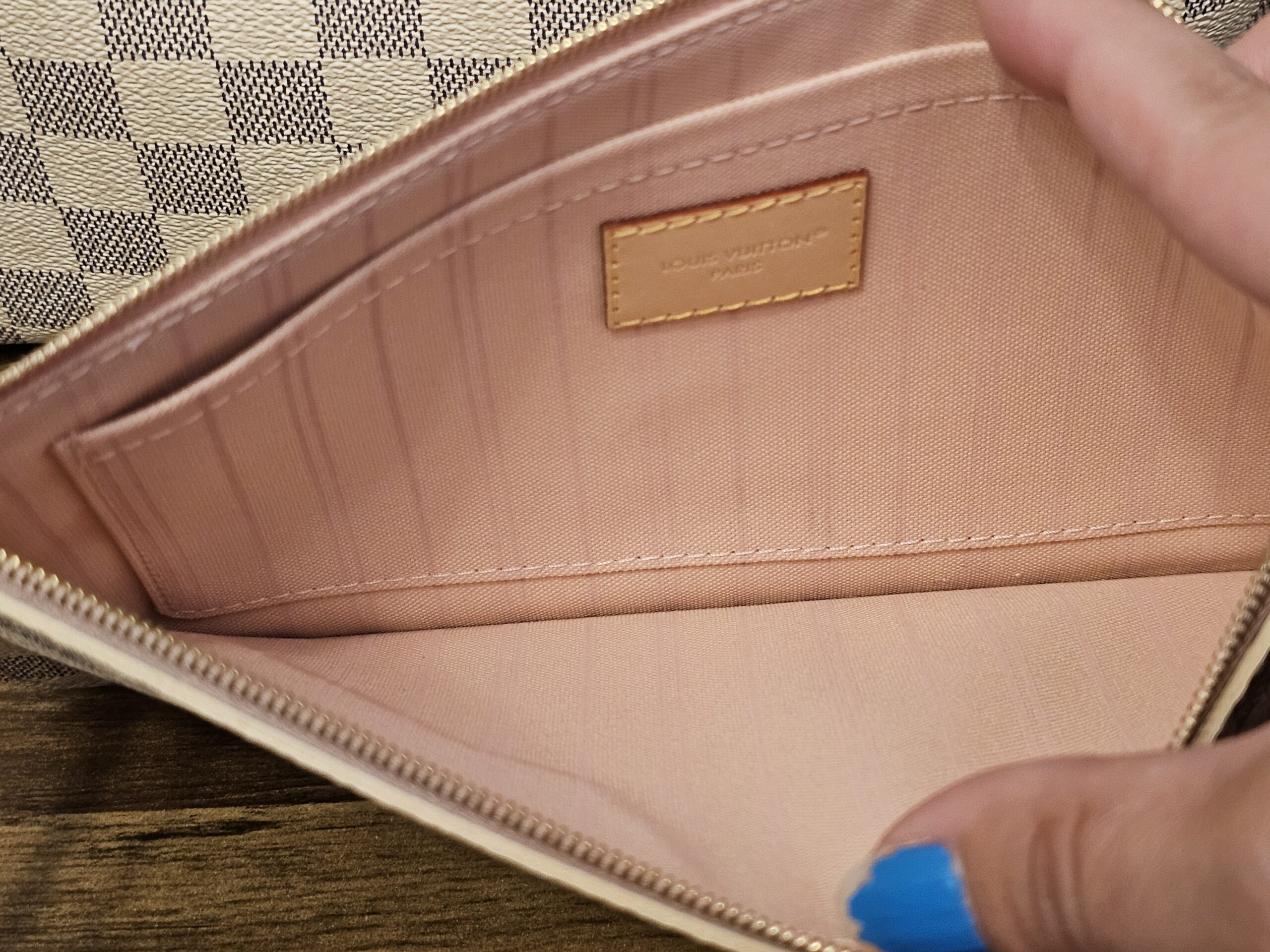 Pouch interior with pink lining