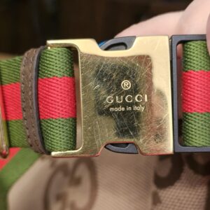 Gold-tone strap buckle engraved made in Italy