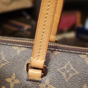 Close up of the handle base and ring