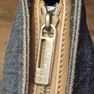 Top zipper with the logo zip pull