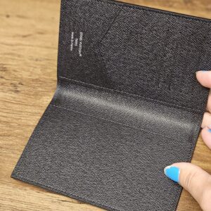Louis Vuitton Passport Cover Eclipse - Image 4