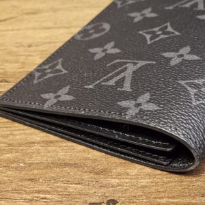 Louis Vuitton Passport Cover Eclipse - Image 5